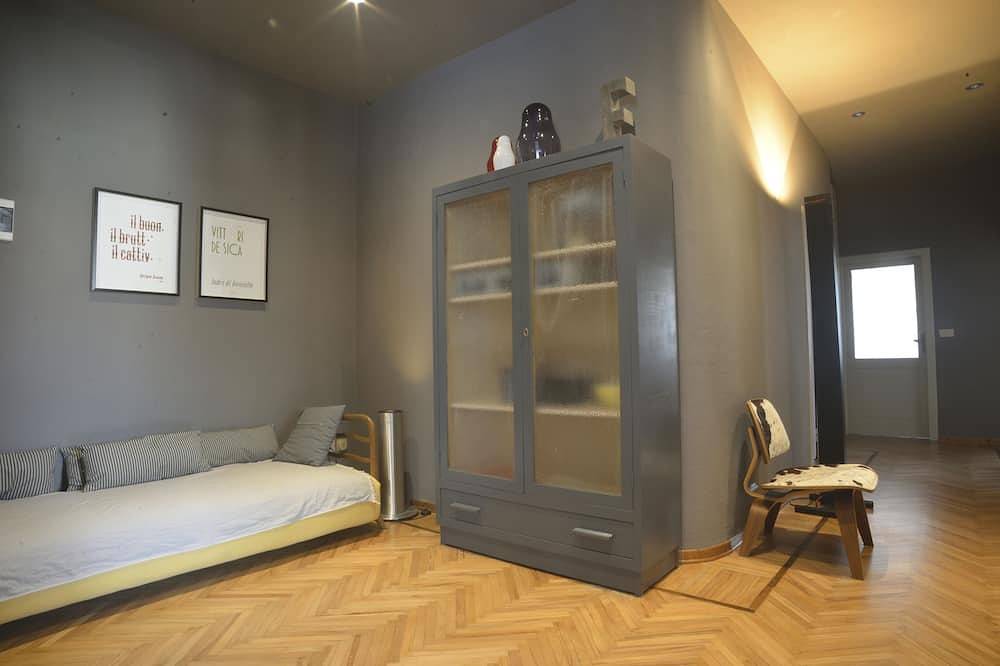 Apartamento entero, Diseño plano en treviso. Fácil conexión a Venecia. in Treviso, Provincia de Treviso
