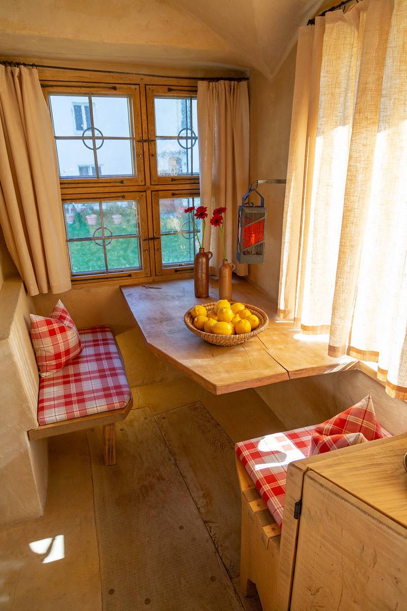 Ganze Ferienwohnung, Hofmarkstubn im Turm zu Schloss Schedling in Trostberg, Landkreis Traunstein