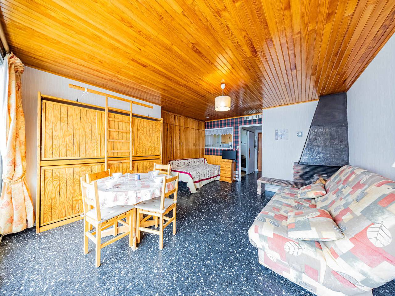 Ganzes Studio, Helles Studio in Saint François Longchamp, 40m², Süd-Balkon, Pisten- und Geschäftsnähe in Saint-François-Longchamp, Le Grand Domaine