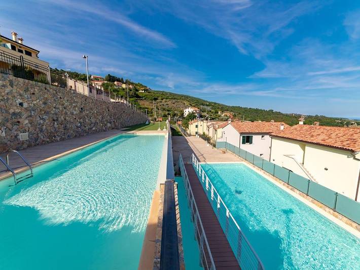 Casa vacanza per 5 persone, con idromassaggio e sauna nonché giardino e piscina - 1