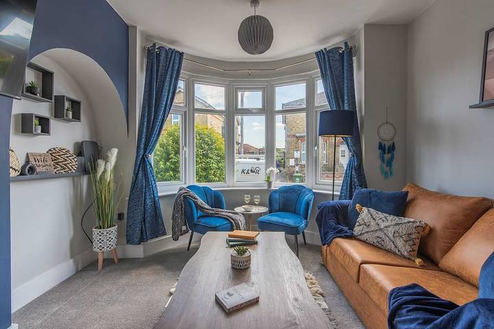 Vacation rental for 7 people, with yard and balcony in the United Kingdom