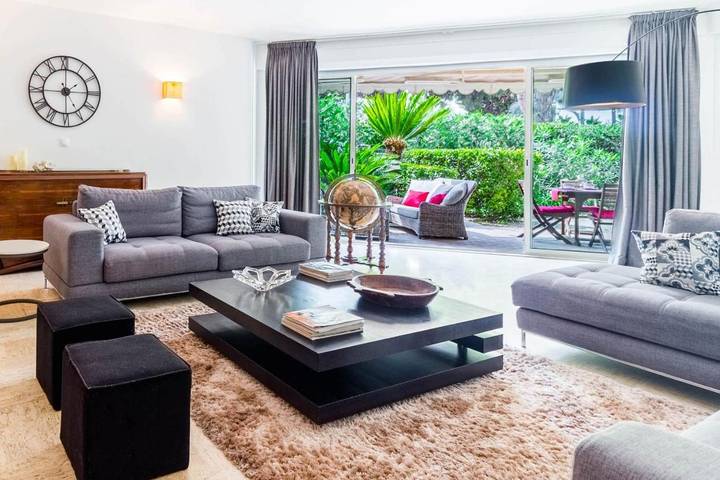 Gîte pour 8 personnes, avec terrasse et jardin dans Bijou Plage Cannes - 2