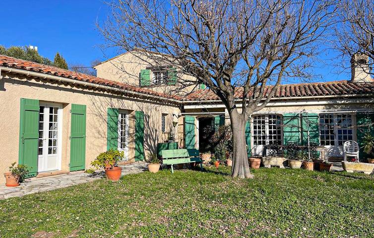 Location de vacances pour 8 personnes, avec jardin ainsi que terrasse et piscine à Fayence - 2