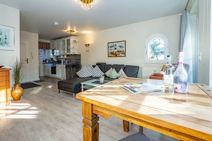 Ganze Wohnung, Ferienwohnung unter Reet für max. zwei Personen, in Westerland. in Westerland, Sylt (Gemeinde)