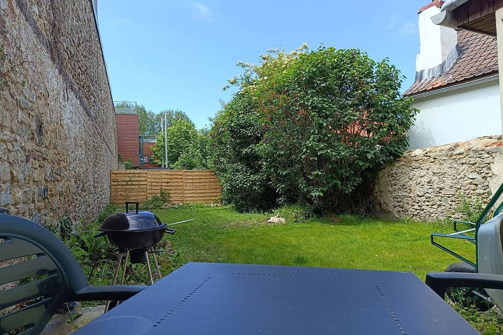 Located 2 km from Wimereux's first beach. Pets welcome! in Wimille, Boulogne-sur-Mer region