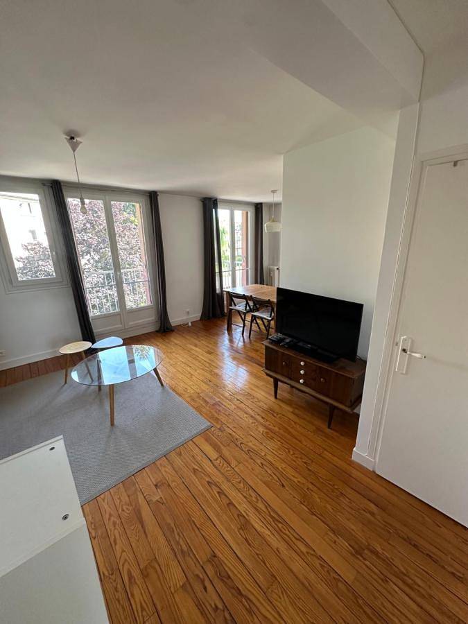 Appartement entier, La Garçonnière in Chaville, Hauts-de-Seine