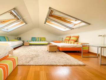 Cottage pour 5 personnes, avec piscine et jardin ainsi que vue et bassin pour enfant dans Santo Estevão