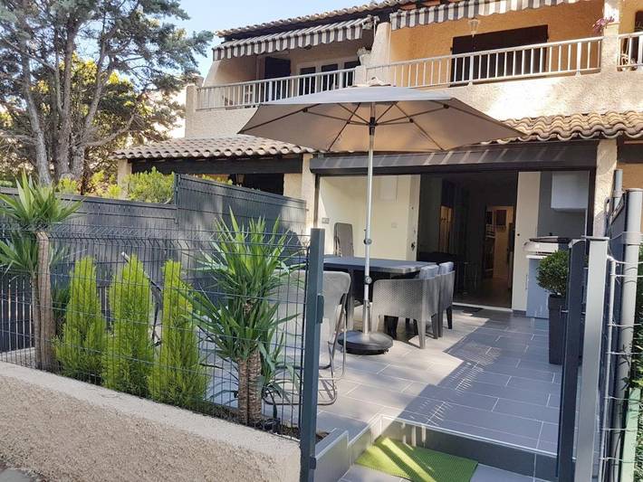 Ferienwohnung für 4 Personen, mit Terrasse und Garten sowie Ausblick