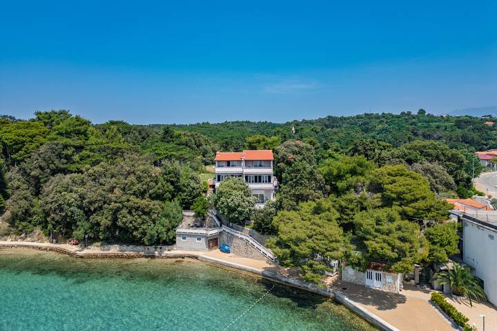 Apartament wakacyjny dla 5 osób, z widok na ocean i balkon, Dla rodziny w Lopar