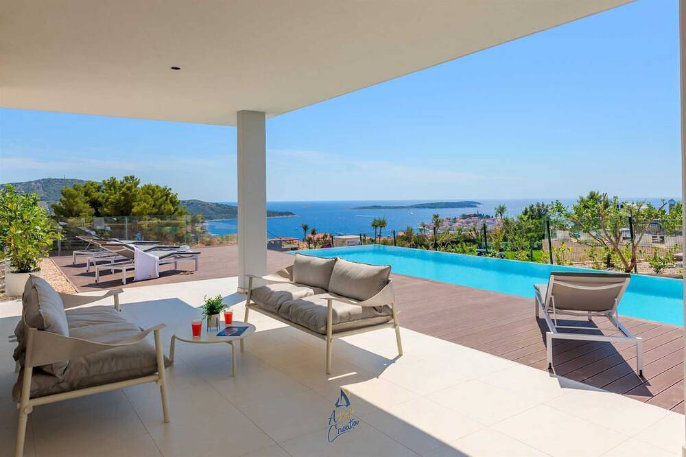 Casa vacanza a Capocesto a partire da 650€ a notte
