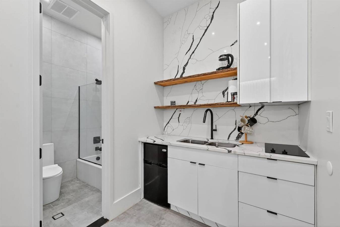 Apartamento entero, Boutique King Suite at Orchard Lake | Private Farm in Condado de Orange (NY)