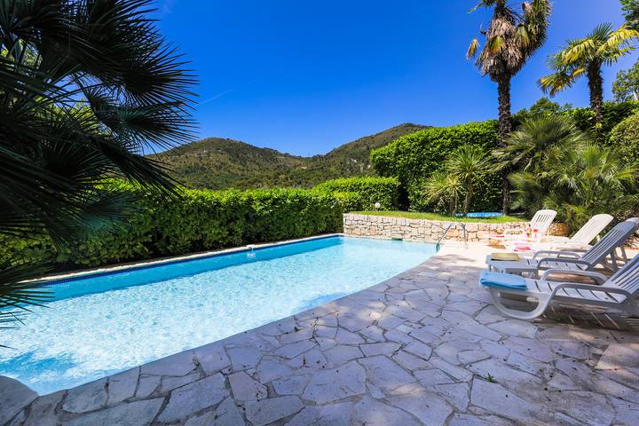 Villa pour 8 personnes, avec jardin dans les Alpes maritimes - 3