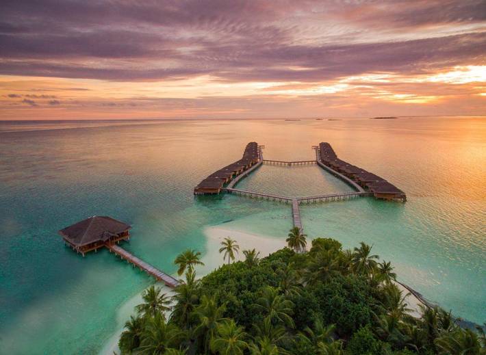 Station pour 3 personnes, avec terrasse et piscine ainsi que bassin pour enfant et vue dans Maldives - 3
