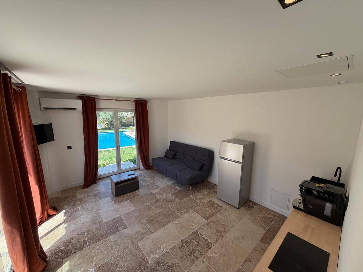 Appartement entier, Pierrange in Grillon, Enclave de Valreas
