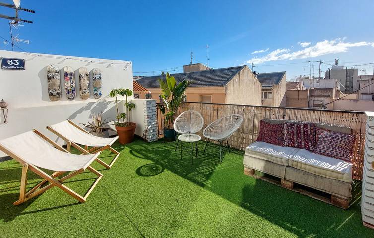 Ferienwohnung für 5 Personen, mit Terrasse in Alicante