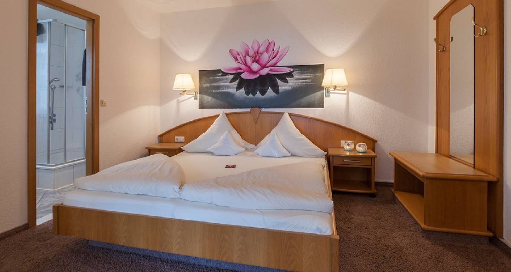 Ganze Wohnung, Ferienwohnung '101' mit Gemeinschaftsgarten, Wi-Fi und Klimaanlage in Hagnau am Bodensee, Region Bodensee-Oberschwaben