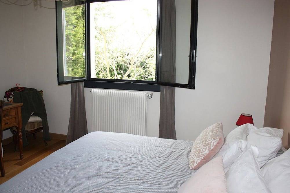 Charming villa with pool house, heated pool, air conditioning in Jacou, Montpellier region