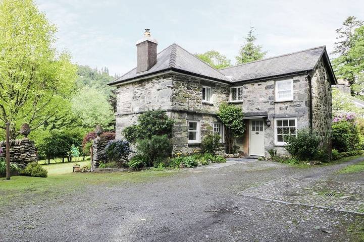 Cottage for 5 people, with garden in Betws-y-Coed