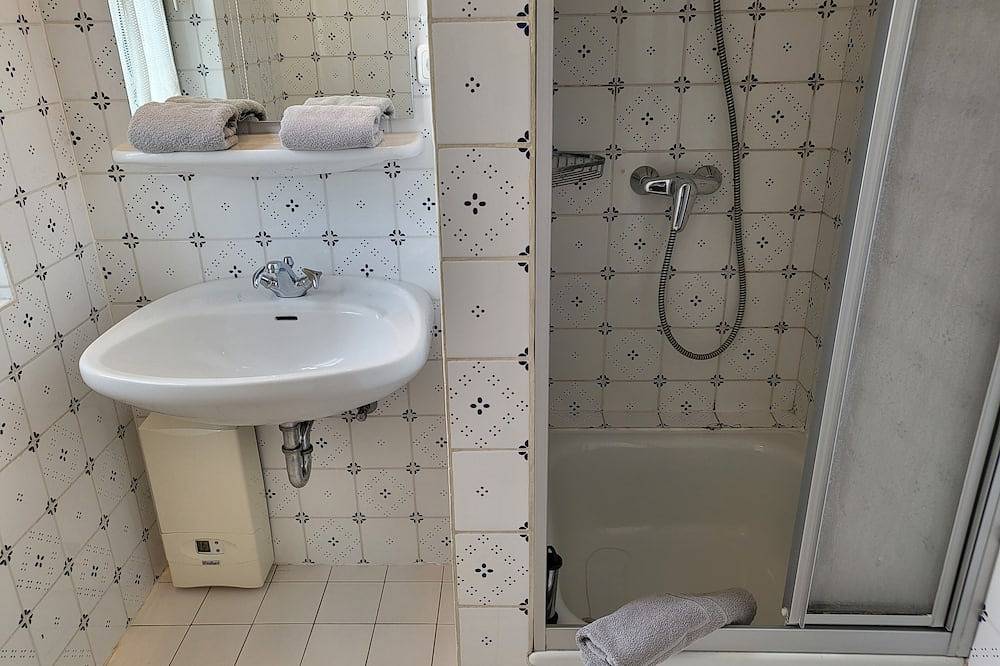 Ganze Wohnung, Haus Emil , Ferienwohnung im Obergeschoß in St. Peter-Bad, St. Peter-Ording
