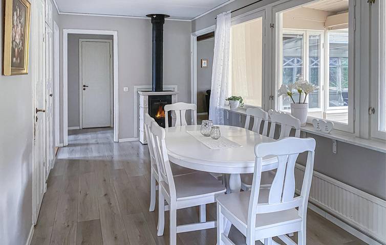 Ferienhaus für 6 Personen mit Terrasse in Mönsteras, Mönsterås und Umgebung