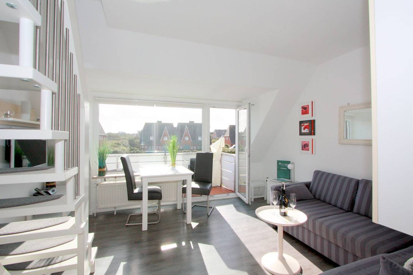 Ganze Wohnung, Strandnahes Appartement "Dünenrose" für max. 2 Pers. in Wenningstedt, Sylt