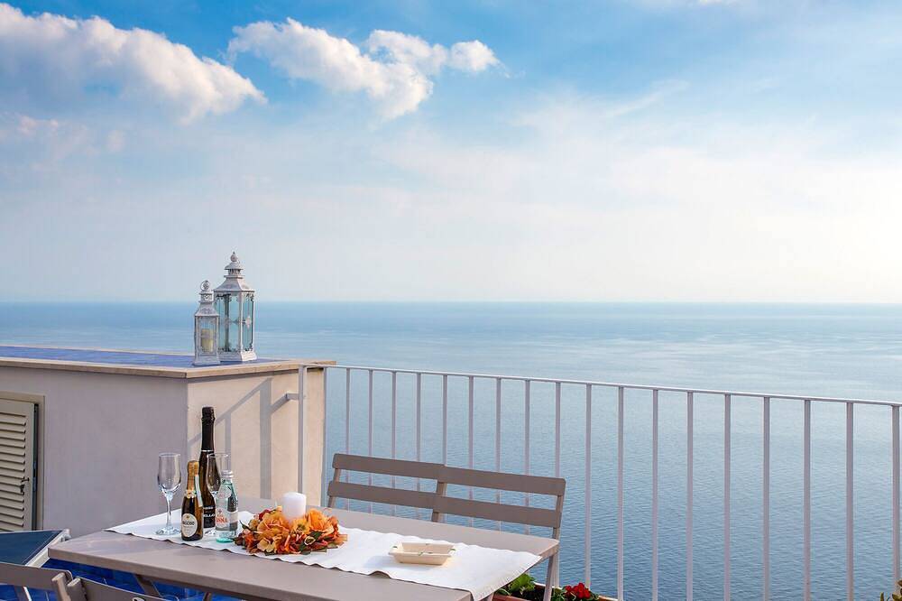 Ganze Wohnung, Breathtaking view from La Casa di Lucia in Positano, Sorrento Coast