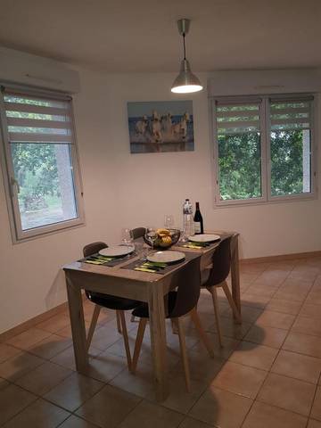 Gîte pour 2 personnes, avec jardin et vue à Castillon-du-Gard