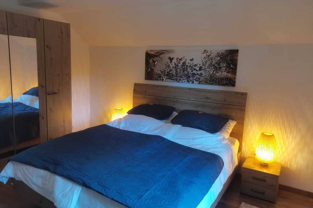 Ganze Wohnung, Ferienwohnung Grey House in Laufen, Rupertiwinkel