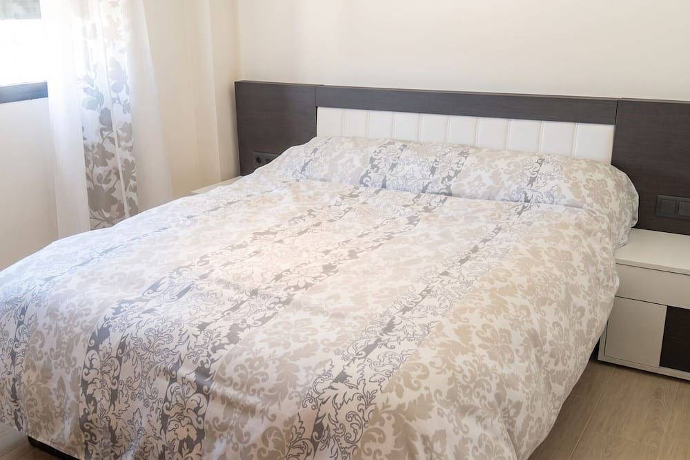 Apartamento entero, Homerez - Apartamento en Almería con piscina in Retamar, Almería