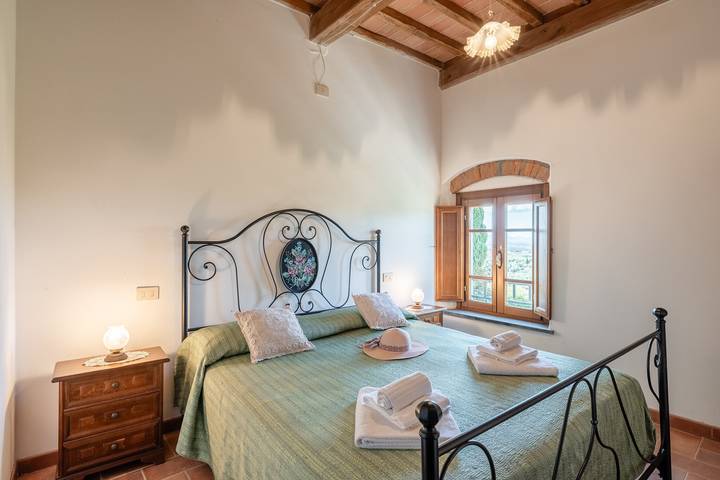 Appartamento per vacanze "Le Rondini" con piscina condivisa, giardino condiviso e Wi-Fi in Lamporecchio, Provincia di Pistoia