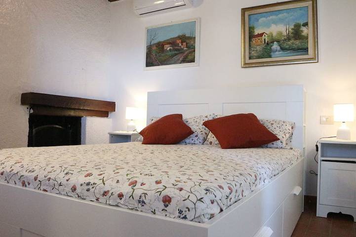 Villa in der Toskana mit priv. Pool, Meerblick und Garten in Pietrasanta, Italienische Riviera