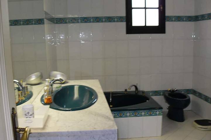 Location de vacances pour 6 personnes, avec terrasse et jardin à Afa - 4