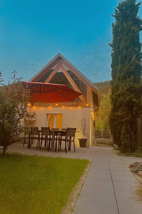 Appartement entier, Maison Maneki Tiny House Insolite 2 personnes avec Spa extérieur privatif in Lapoutroie, Parc naturel régional des Ballons des Vosges