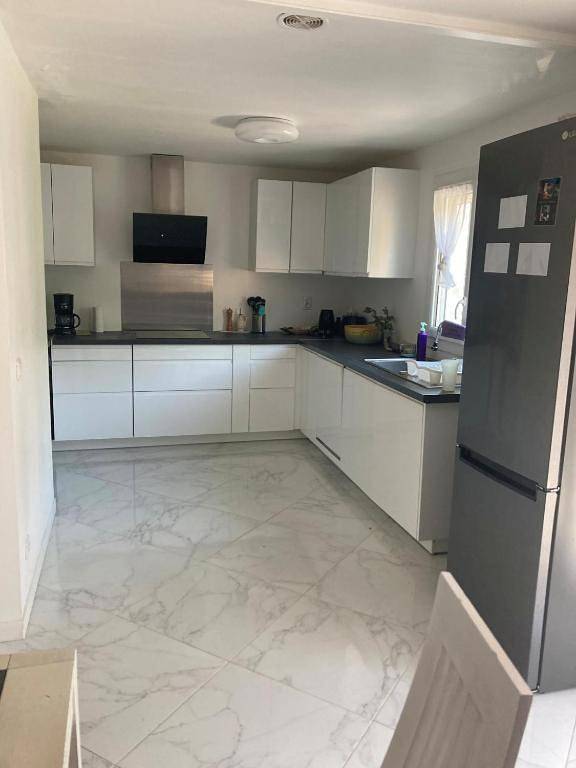 Appartement de vacances entier, Double Room in Le Plessis-Pâté, Essonne