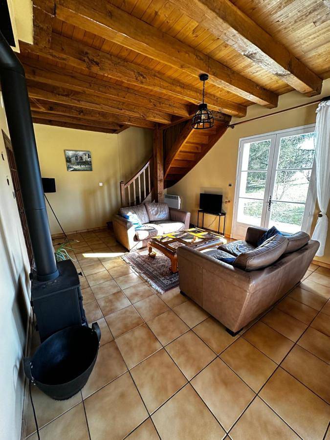 Location de vacances pour 8 personnes, avec jardin et jacuzzi à Villeréal