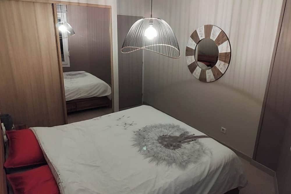 Entire apartment, Cozy apartment in charming Sedan with Wifi access in Sedan, Ardennes