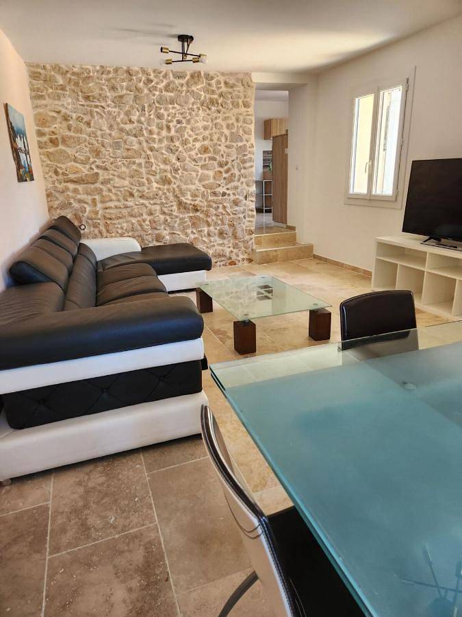Ferienhaus für 8 Personen, mit Balkon und Terrasse sowie Garten