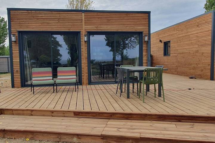 Maison de vacances pour 8 personnes, avec piscine ainsi que jardin et terrasse à Ambon