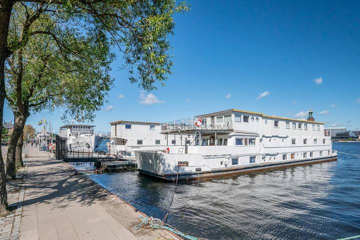 Boot für 2 Personen, mit Terrasse und Ausblick sowie Seeblick in Schweden - 2