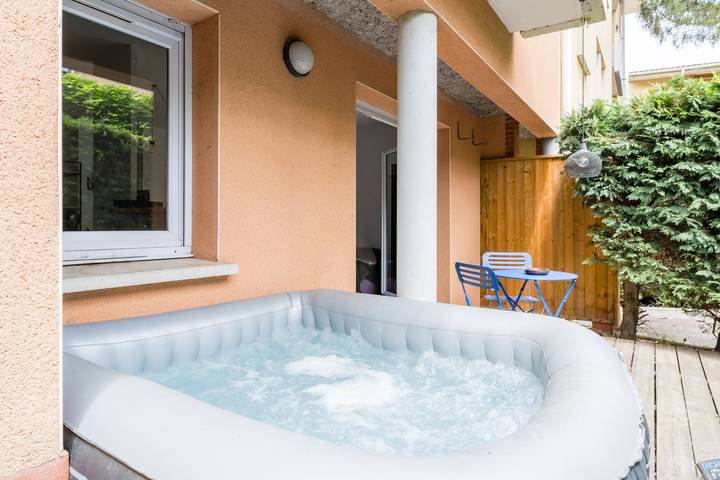 Gîte pour 2 personnes, avec jardin ainsi que jacuzzi et terrasse, animaux acceptés à Toulouse - 2