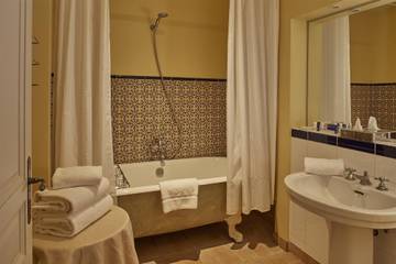 Hôtel pour 4 Personnes dans Chambéry, Région de Chambéry, Photo 2