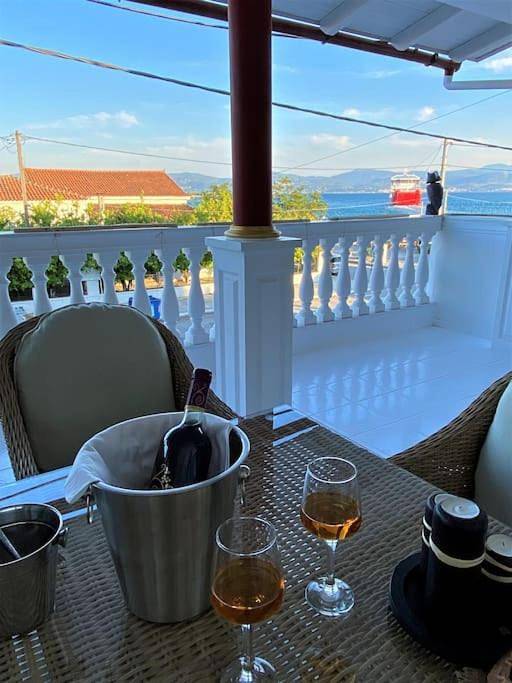 Location de vacances pour 8 personnes, avec terrasse et vue dans Érétrie - 2