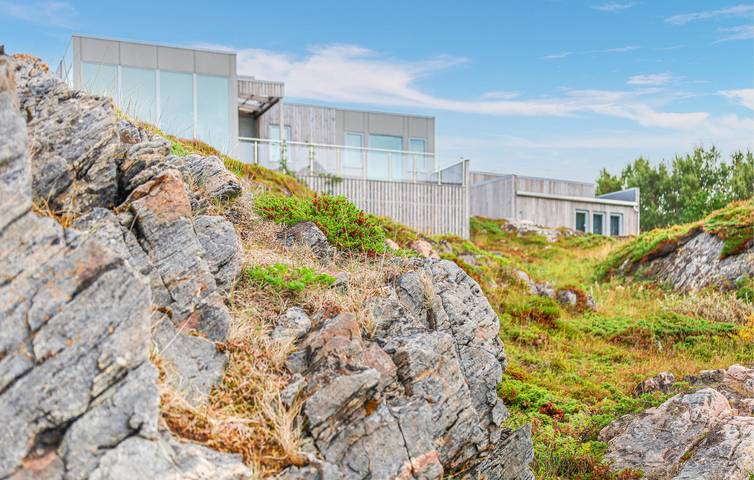 Ferienhaus für 8 Personen mit Terrasse in Harstad