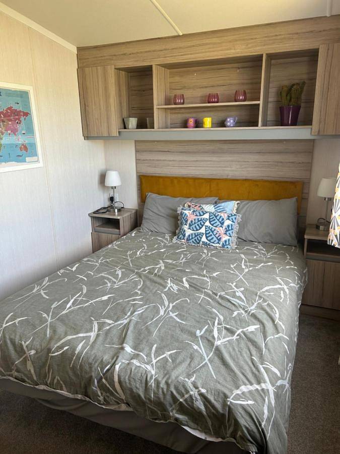 Mobile Home in Selsey, West Sussex
