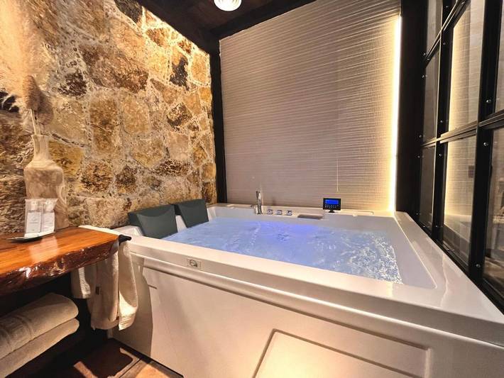 Hotel para 2 personas, con jardín y terraza en Sierra Norte - 2