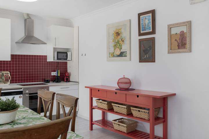 Holiday Home 'Casa Tahivilla' with Private Terrace, Private Garden and Wi-Fi in Tahivilla, Tarifa
