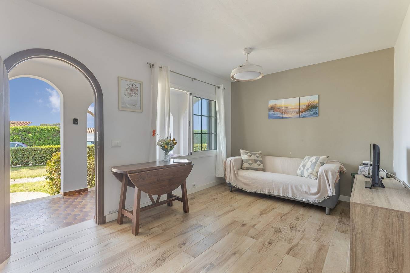 Casa Vacacional 'Giuliana' con Piscina Compartida, Wi-Fi y Aire Acondicionado in Municipio de Alaior, Menorca