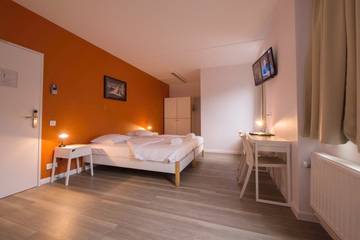 Auberge pour 8 personnes, avec jardin et terrasse à Auderghem
