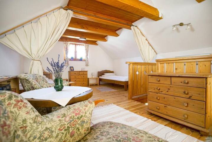 Apartament wakacyjny dla 4 osób, z ogród i widok w Eger