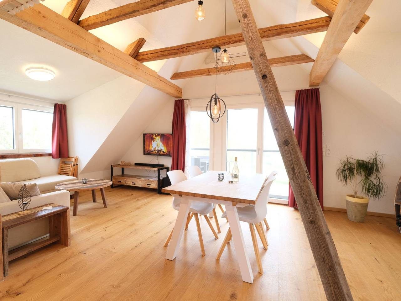 Ganze Wohnung, Appartement Apollo in der Wohlfühloase am Trausdorfberg mit Sauna Whirlpoolnutz in Steirerland